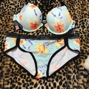 Pink VS Bra and pantie set